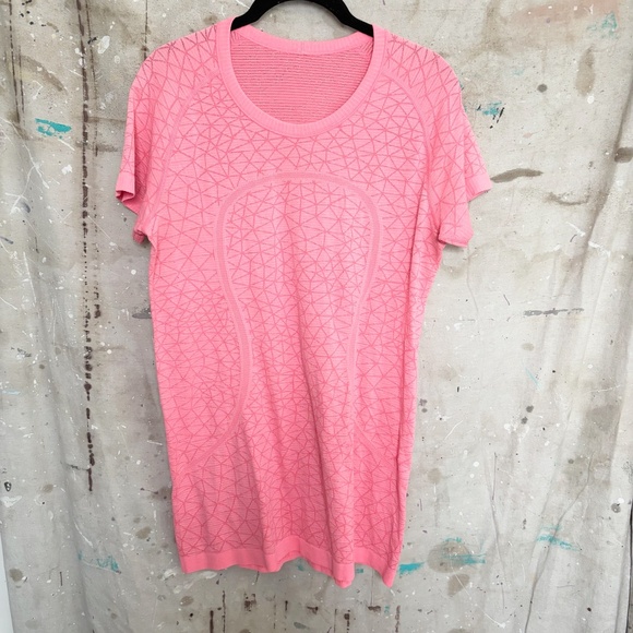 Lululemon Run: Swiftly Tech Short Sleeve Crew, Heathered Electric Coral - Picture 2 of 4